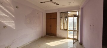 Room in 3 BHK Apartment at Antriksh Green Kaushambi, Dabur Chowk – for Sale