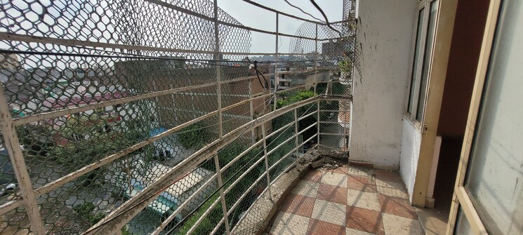 Balcony, antriksh-green-kaushambi 3 Bedroom 1750 Sq.Ft. Apartment In Dabur Chowk Ghaziabad 7770107