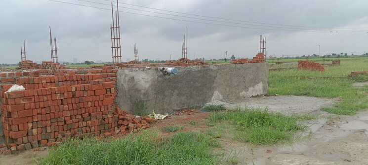 undefined, bhopani village  136 Sq.Yd. Plot In Bhopani Village Faridabad 7770185