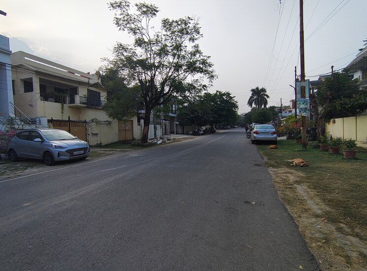  Parking, rajender nagar 4 Bedroom 311 Sq.Yd. Independent House In Rajender Nagar Dehradun 7770252