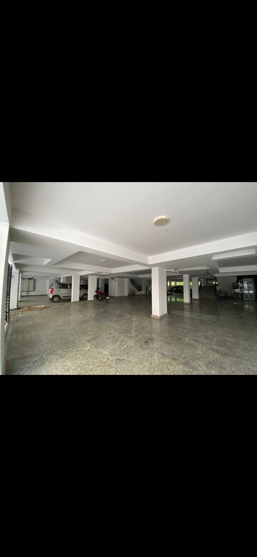 Parking in 3 BHK Builder Floor at Sultanpur – for Sale