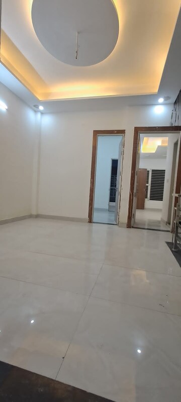 Room in 3 BHK Builder Floor at Sarfabad Village – for Sale