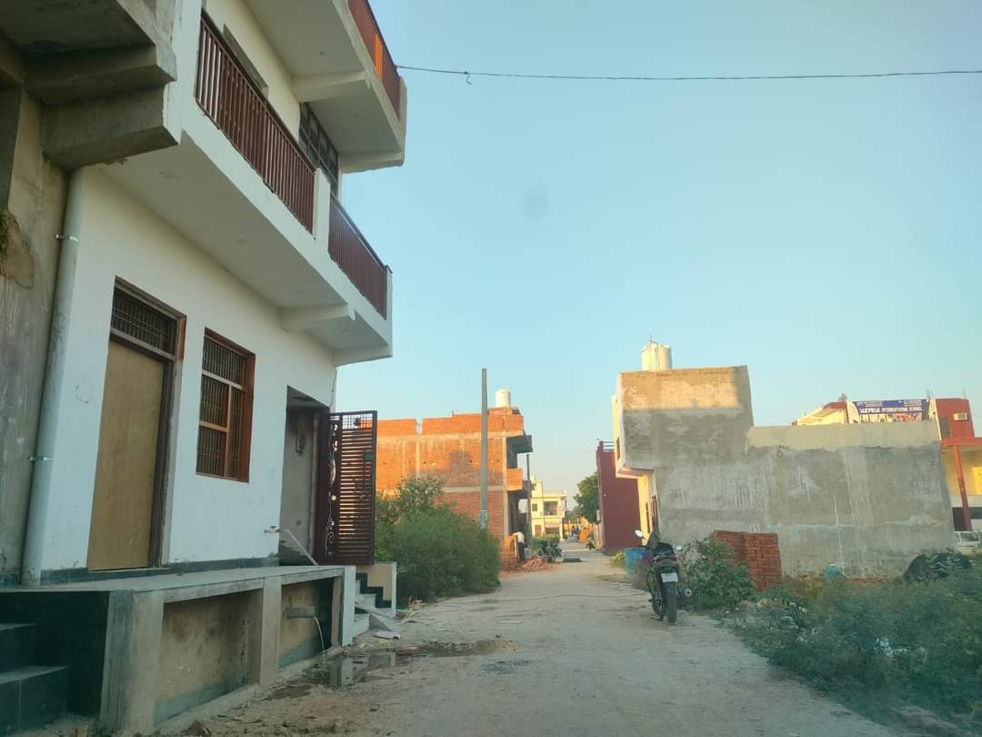 Plot For Resale in Anand Niketan Devla Greater Noida  7770386