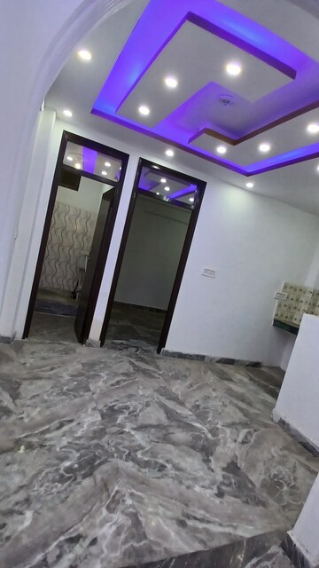 Furnished Amenities in 2 BHK Builder Floor at Zakir Nagar – for Sale