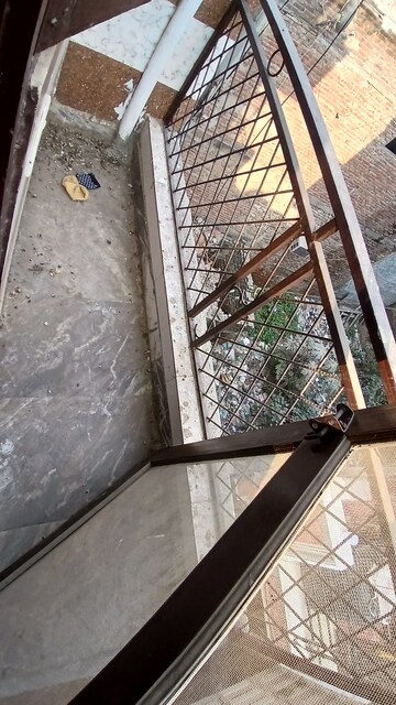 Balcony in 2 BHK Builder Floor at Zakir Nagar – for Sale