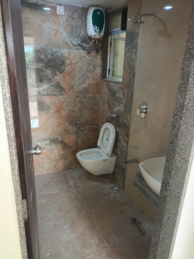 Bathroom, belapur sector 3a 3 Bedroom 1723 Sq.Ft. Apartment In Belapur Sector 3a Navi Mumbai 7770449