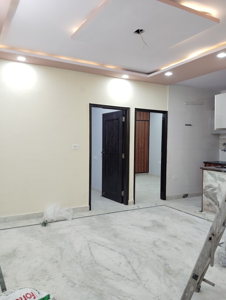 Room, paschim vihar 2 Bedroom 800 Sq.Ft. Apartment In Paschim Vihar Delhi 7770665