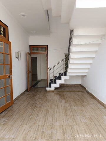 Staircase in 3 BHK Villa at Gomti Nagar – for Sale