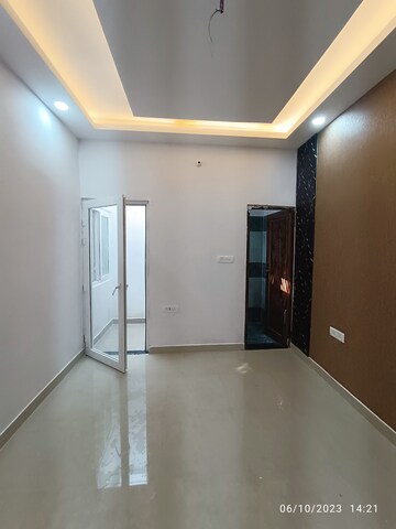 Furnished Amenities in 3 BHK Villa at Gomti Nagar – for Sale