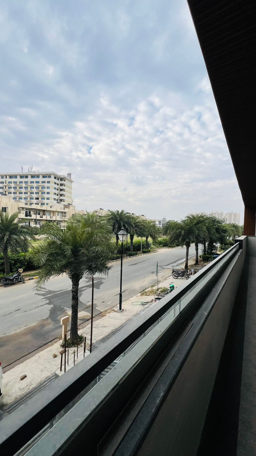 4 BHK + Pooja Room,Servant Room,Study Room Builder Floor For Sale in Emaar Emerald Hills Phase 2