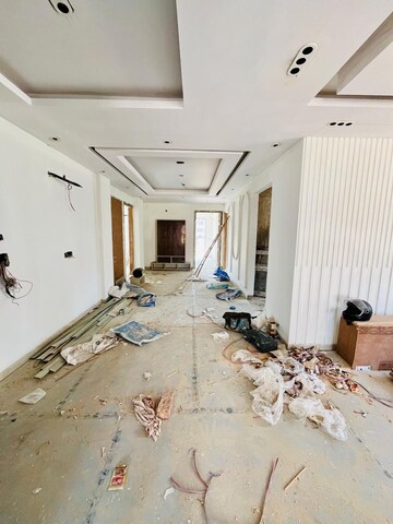 Master Bedroom in 4 BHK Builder Floor at Ansal Versalia Avante, Sector 67a – for Sale