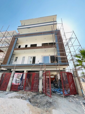 4 BHK Builder Floor For Sale in Ansal Versalia Avante, Sector 67a