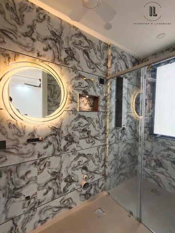 Bathroom in 4 BHK Builder Floor at SS Southend Floors, South City 2 – for Sale