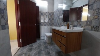 3.5 BHK Apartment For Rent in Mayur Vihar Phase 1 Delhi  7771137