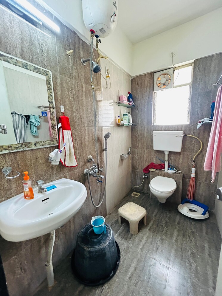 Bathroom, dhanashree-aashiyana 2 Bedroom 850 Sq.Ft. Apartment In Undri Pune 7771308