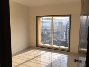 Room in 2 BHK Apartment at Fenkin Belleza, Kasarvadavali – for Sale