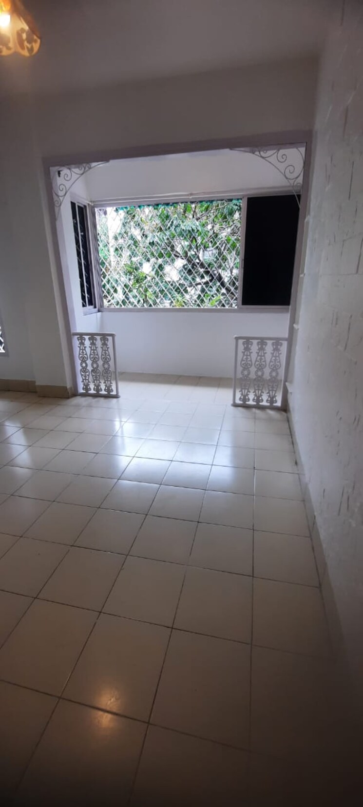 Balcony, shanti-sagar 2 Bedroom 800 Sq.Ft. Apartment In Pali Hill Mumbai 7771527