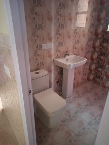 Bathroom in 3 BHK Apartment at SKA Greenarch, Sector 16b Greater Noida – for Sale