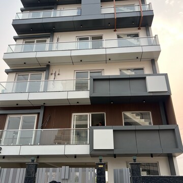 3 BHK Apartment – Exterior View View at BPTP Amstoria, Sector 102 - for Sale