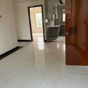 Bathroom in 3 BHK Apartment at BPTP Amstoria, Sector 102 – for Sale