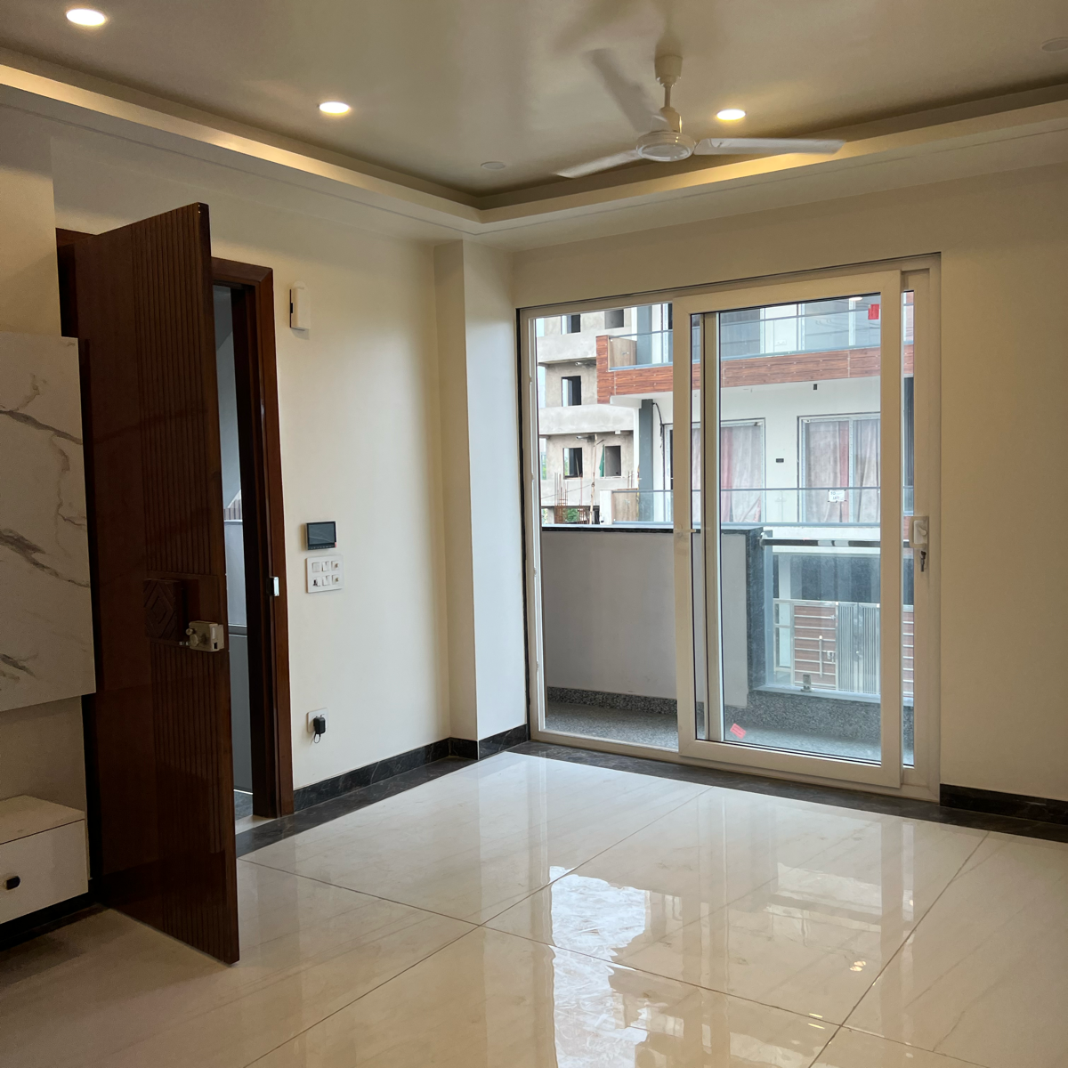 3 BHK + Servant Room 180 Sq.Ft. Apartment in BPTP Amstoria