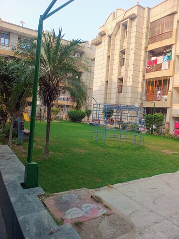 2 BHK Independent House – Garden View at LG Employees CHS, Pi I And Ii Greater Noida - for Sale