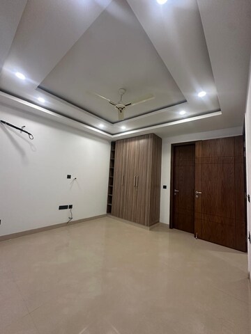 Room in 3 BHK Builder Floor at Saket – for Sale