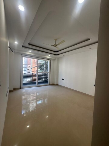 Room in 3 BHK Builder Floor at Saket – for Sale