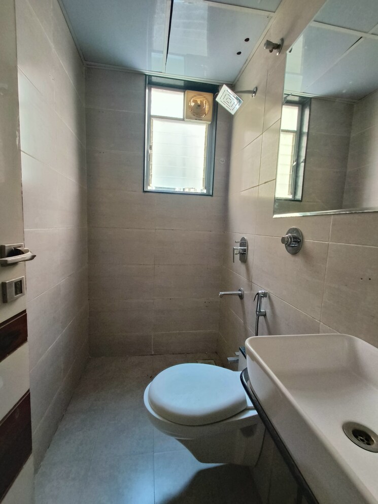 Bathroom, parin-empire 4 Bedroom 1500 Sq.Ft. Apartment In Dhayari Pune 7771374