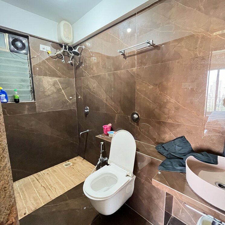 Bathroom, triumph-siddhivinayak-chs 2 Bedroom 980 Sq.Ft. Apartment In Food Corporation Of India Warehouse Mumbai 7771839