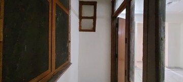 Room in 2 BHK Apartment at Supertech Homes, Dabur Chowk – for Sale
