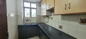 Kitchen in 2 BHK Apartment at Supertech Homes, Dabur Chowk – for Sale