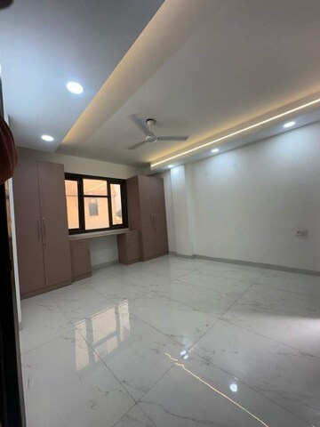 Master Bedroom in 4 BHK Builder Floor at Saket – for Sale