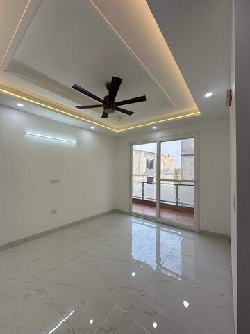 Master Bedroom in 4 BHK Builder Floor at Saket – for Sale