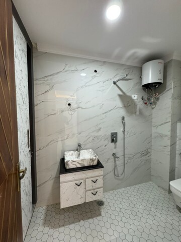 Master Bedroom in 4 BHK Builder Floor at Saket – for Sale