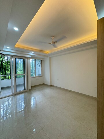 Master Bedroom in 4 BHK Builder Floor at Saket – for Sale