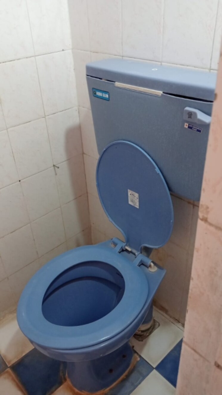 Bathroom, baronet-chs 2 Bedroom 650 Sq.Ft. Apartment In Kandivali East Mumbai 7772427