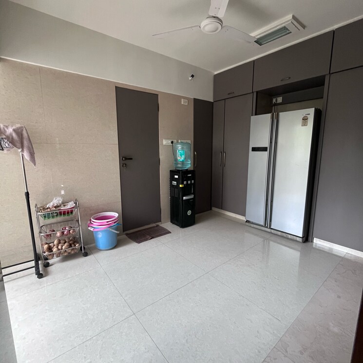 Room, andheri west 6 Bedroom 2700 Sq.Ft. Apartment In Andheri West Mumbai 7772443