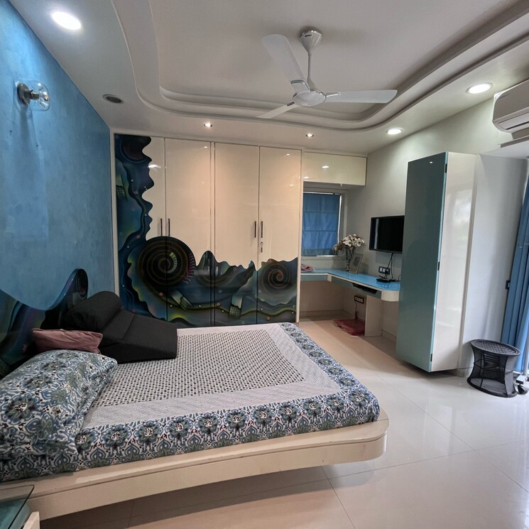 Bedroom, andheri west 6 Bedroom 2700 Sq.Ft. Apartment In Andheri West Mumbai 7772443