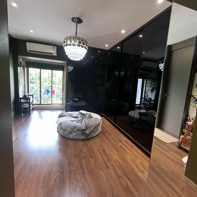 Room, andheri west 6 Bedroom 2700 Sq.Ft. Apartment In Andheri West Mumbai 7772443