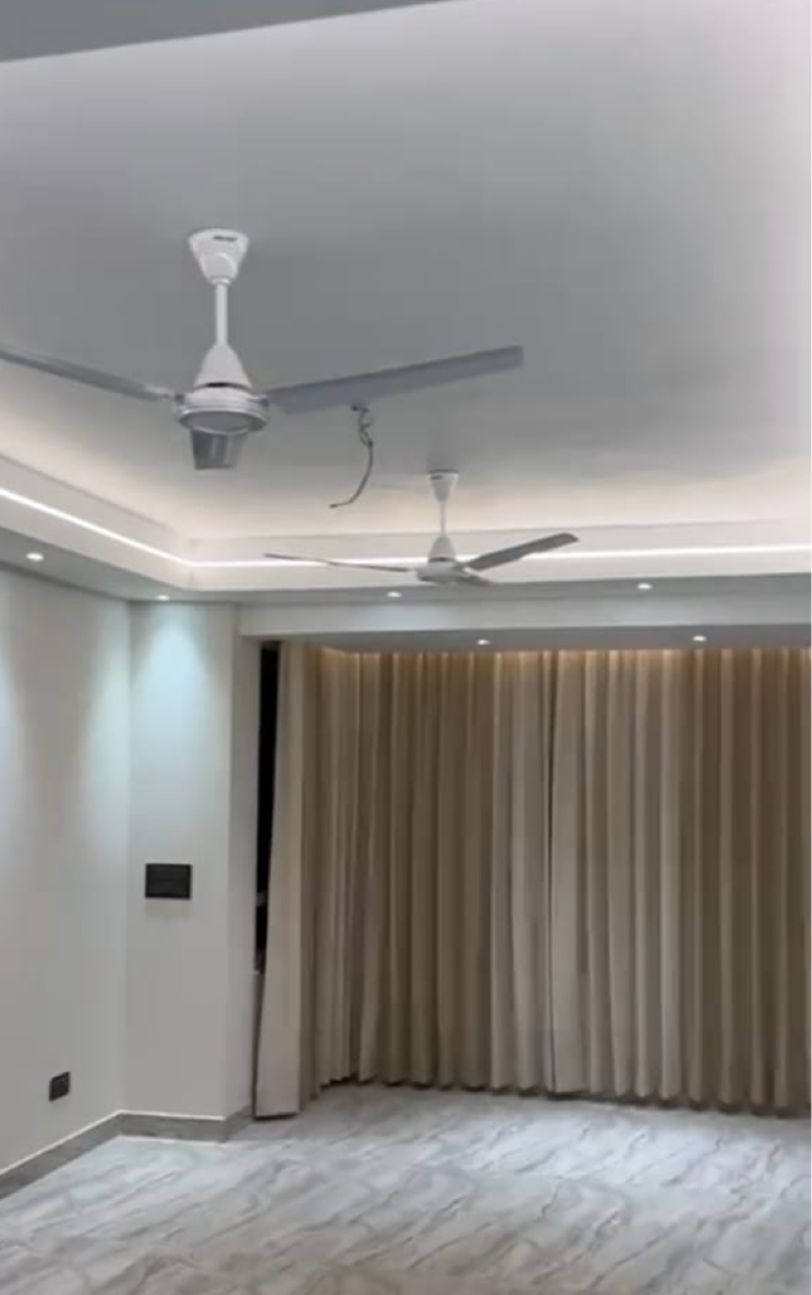 Room, sector 52 3 Bedroom 1311 Sq.Ft. Apartment In Sector 52 Gurgaon 7772520