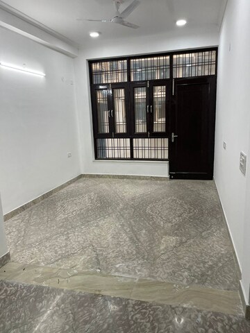 Room in 3 BHK Builder Floor at SS Mayfield Gardens, Mayfield Garden – for Sale