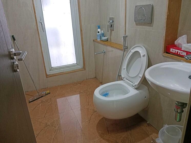 Bathroom, ruparel-ariana 3 Bedroom 1226 Sq.Ft. Apartment In Parel Mumbai 7772828