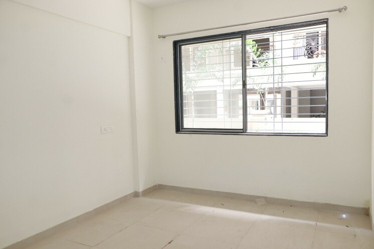 Room, qn-greens-phase-2 1 Bedroom 625 Sq.Ft. Apartment In Taloja Navi Mumbai 7772877