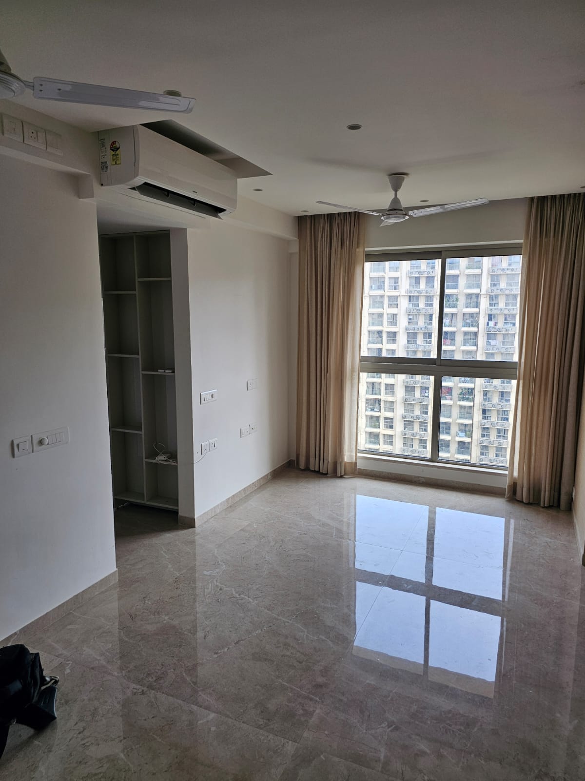 1 BHK Apartment For Rent in Hiranandani Regent Hill Powai Mumbai  7772869