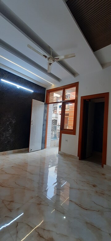 Bedroom in 1 BHK Builder Floor at Ankur Vihar – for Sale