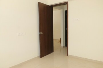Room in 1 BHK Apartment at Arihant Anaika Phase 3, Taloja – for Sale