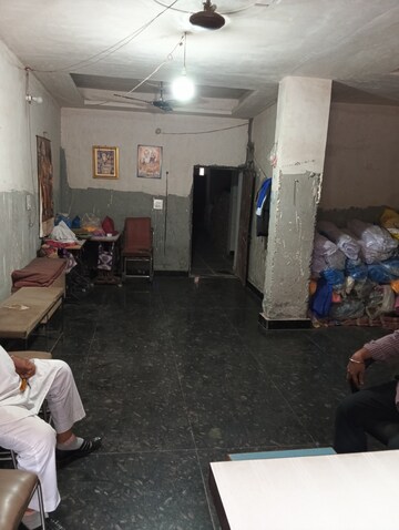 Team Area in  Showroom at Shalimar Garden – for Rent