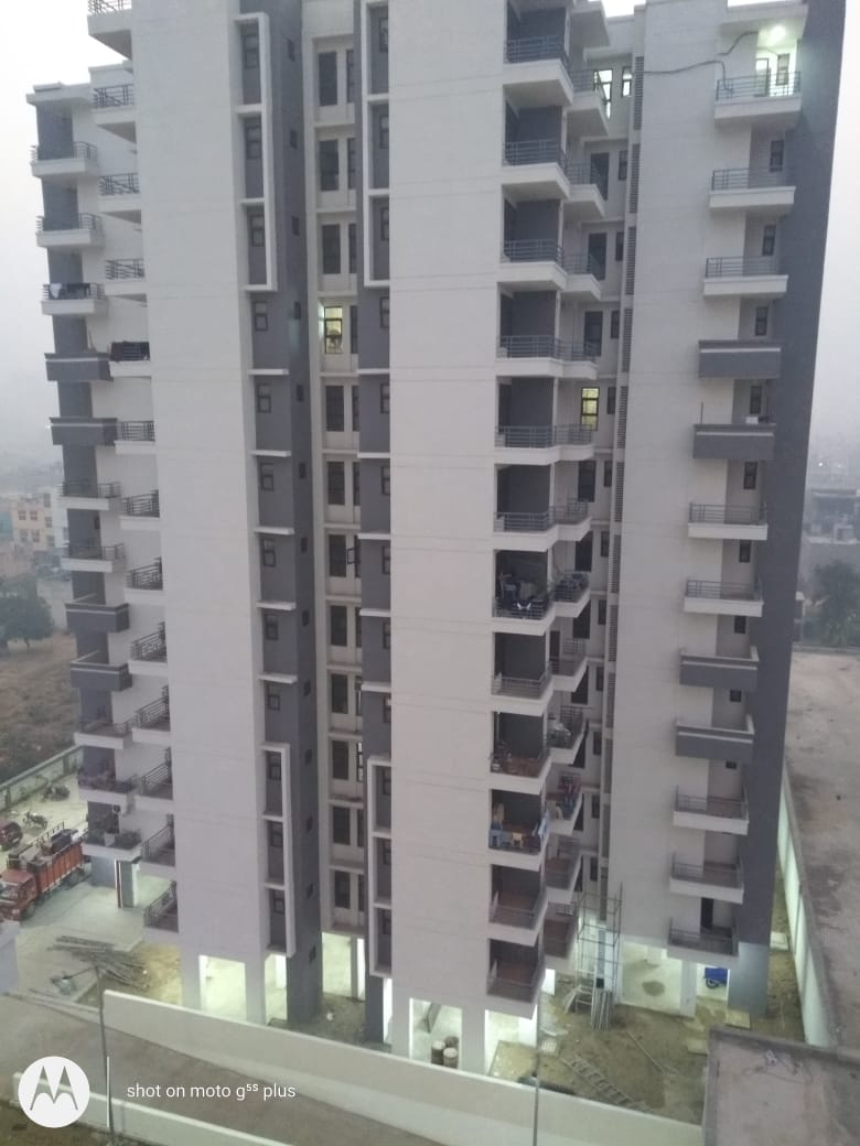 2 BHK Apartment For Sale in Amolik Heights