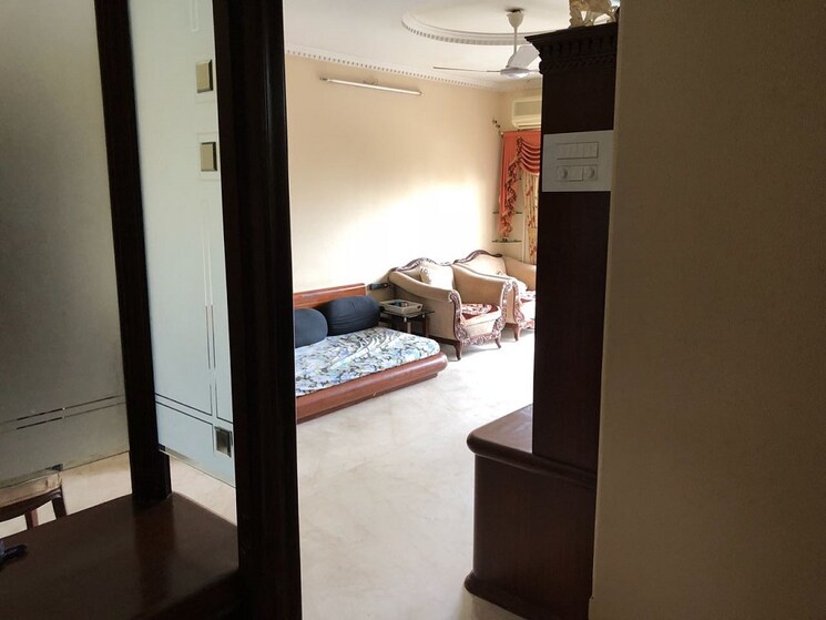Living Room, bandra west 2 Bedroom 750 Sq.Ft. Apartment In Bandra West Mumbai 7773336